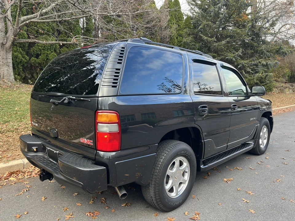 2003 GMC Yukon 2nd Gen - Image 20 of 31