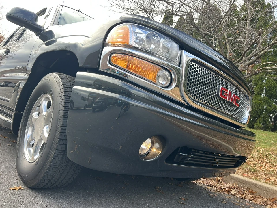 2003 GMC Yukon 2nd Gen - Image 31 of 31