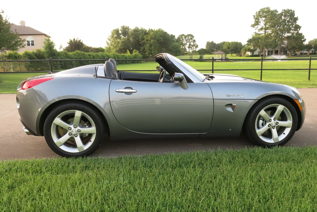 2007 Pontiac Solstice - Image 7 of 31