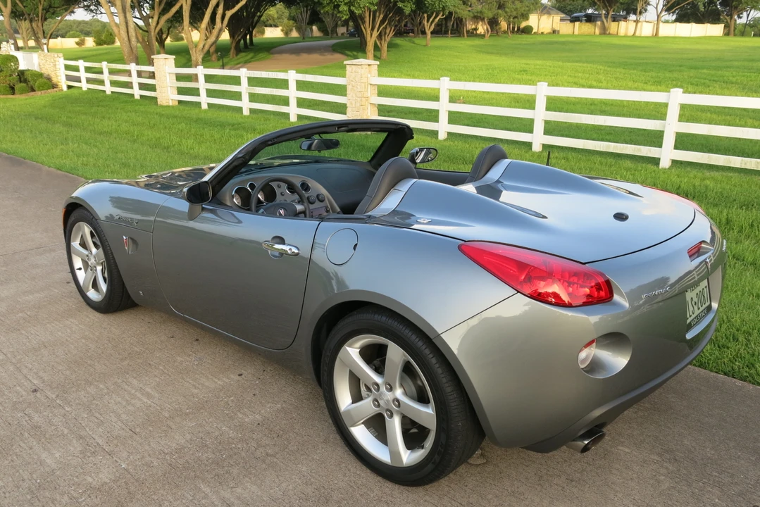 2007 Pontiac Solstice - Image 10 of 31