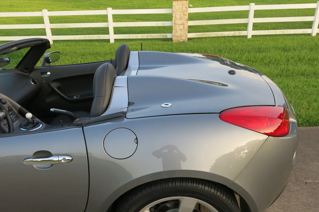 2007 Pontiac Solstice - Image 11 of 31