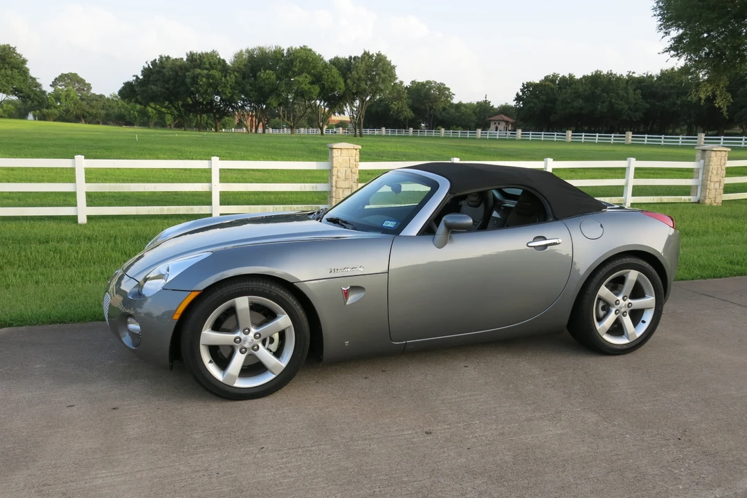 2007 Pontiac Solstice - Image 14 of 31