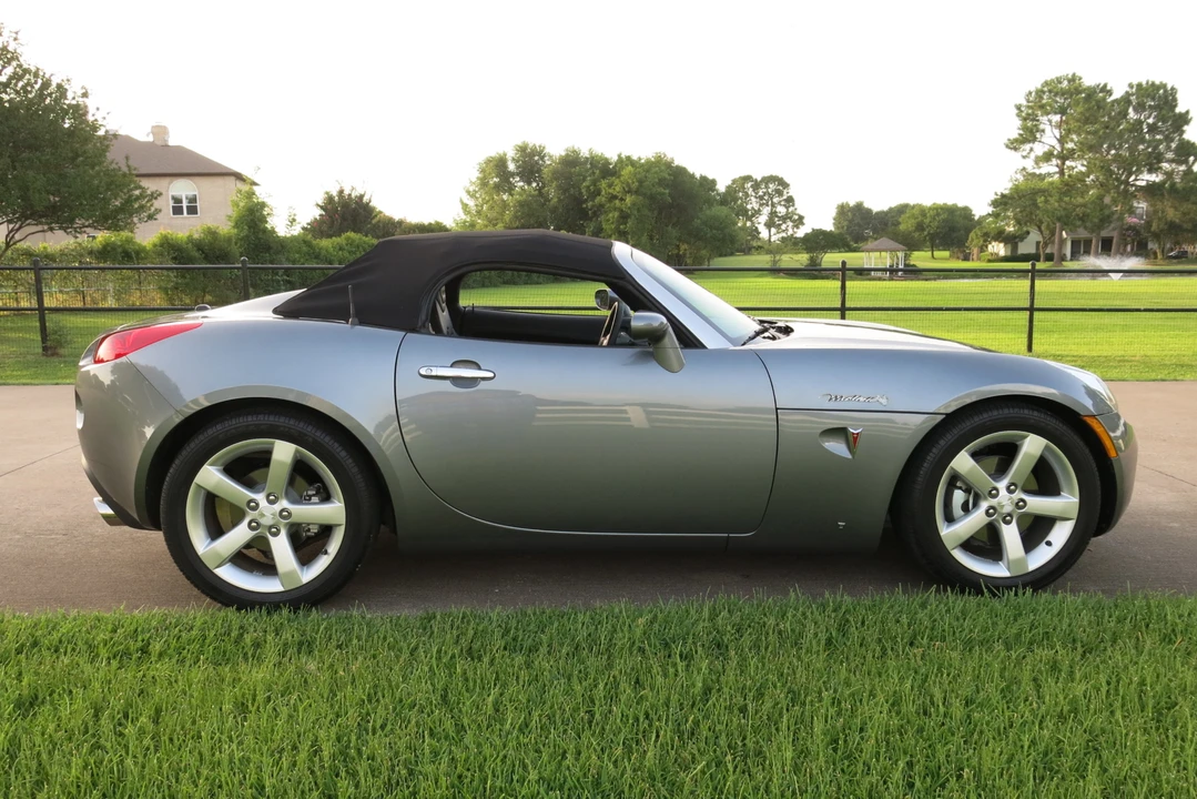2007 Pontiac Solstice - Image 19 of 31