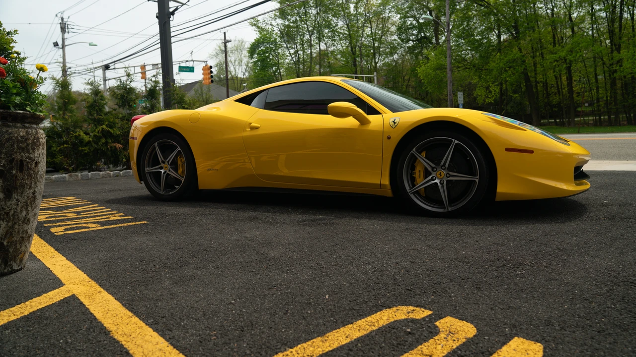 2012 Ferrari 458 Italia - Image 19 of 31