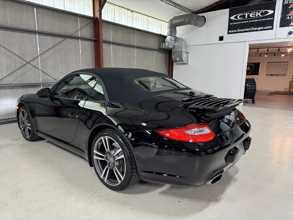 2012 Porsche 997 Carrera - Image 26 of 31