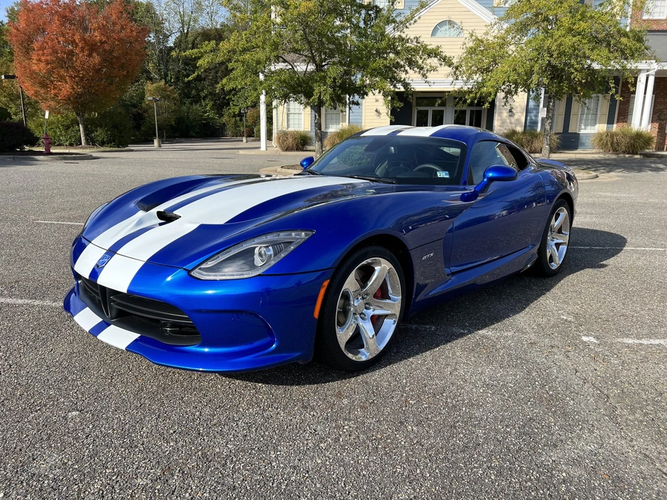 2013 Dodge Viper 5th Gen - Image 2 of 31