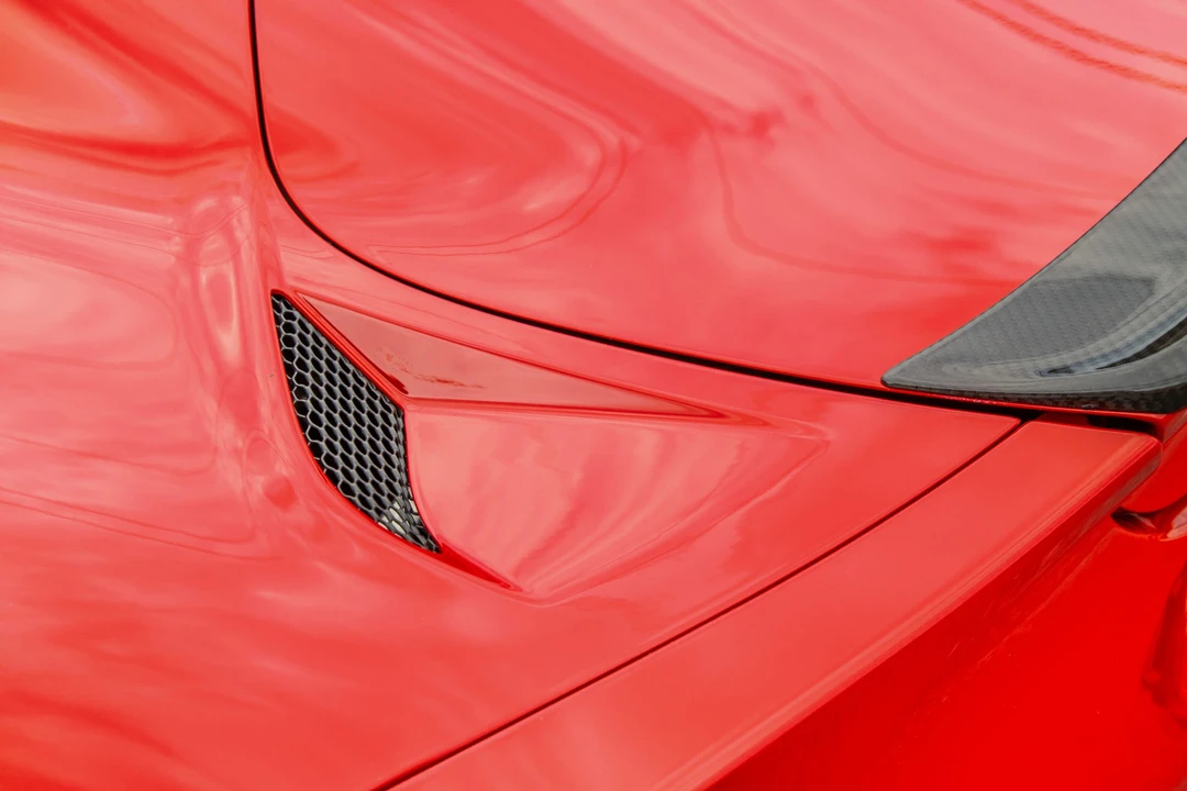 2015 Alfa Romeo 4C Coupe - Image 24 of 31