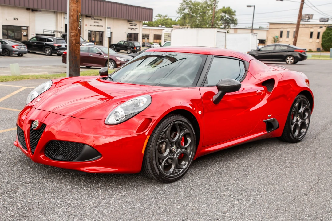 2015 Alfa Romeo 4C Coupe - Image 2 of 31