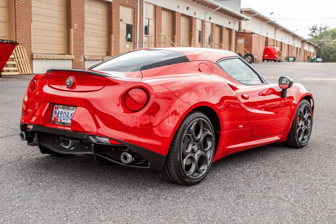 2015 Alfa Romeo 4C Coupe - Image 6 of 31