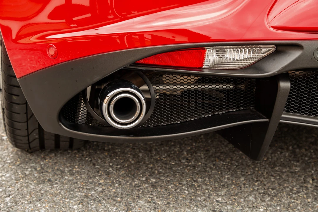2015 Alfa Romeo 4C Coupe - Image 28 of 31