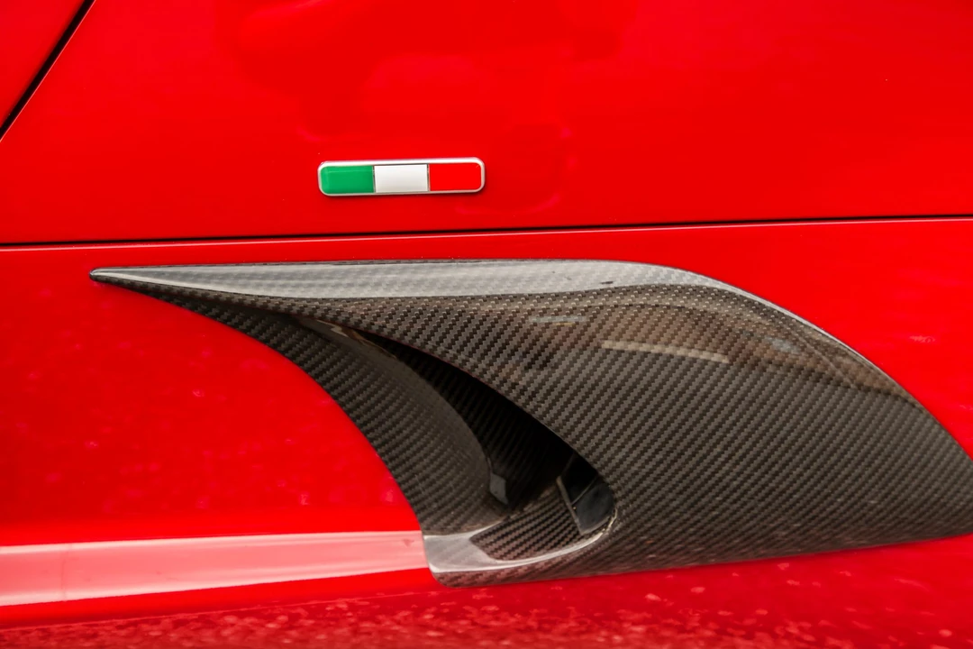 2015 Alfa Romeo 4C Coupe - Image 20 of 31