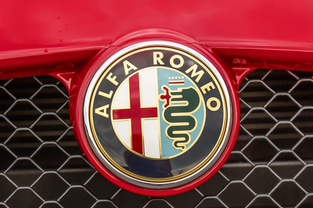 2015 Alfa Romeo 4C Coupe - Image 11 of 31