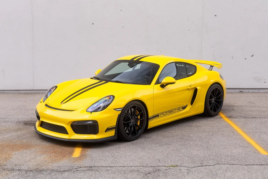 2016 Porsche 981 Cayman GT4 - Image 4 of 31