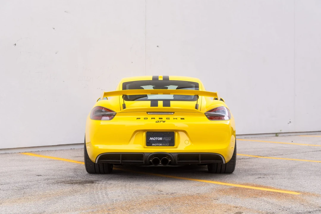 2016 Porsche 981 Cayman GT4 - Image 29 of 31