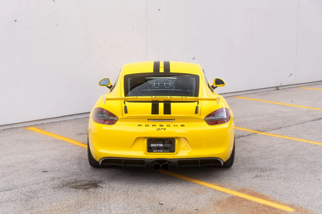 2016 Porsche 981 Cayman GT4 - Image 28 of 31