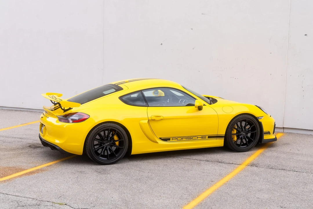 2016 Porsche 981 Cayman GT4 - Image 20 of 31