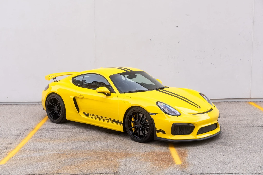 2016 Porsche 981 Cayman GT4 - Image 14 of 31