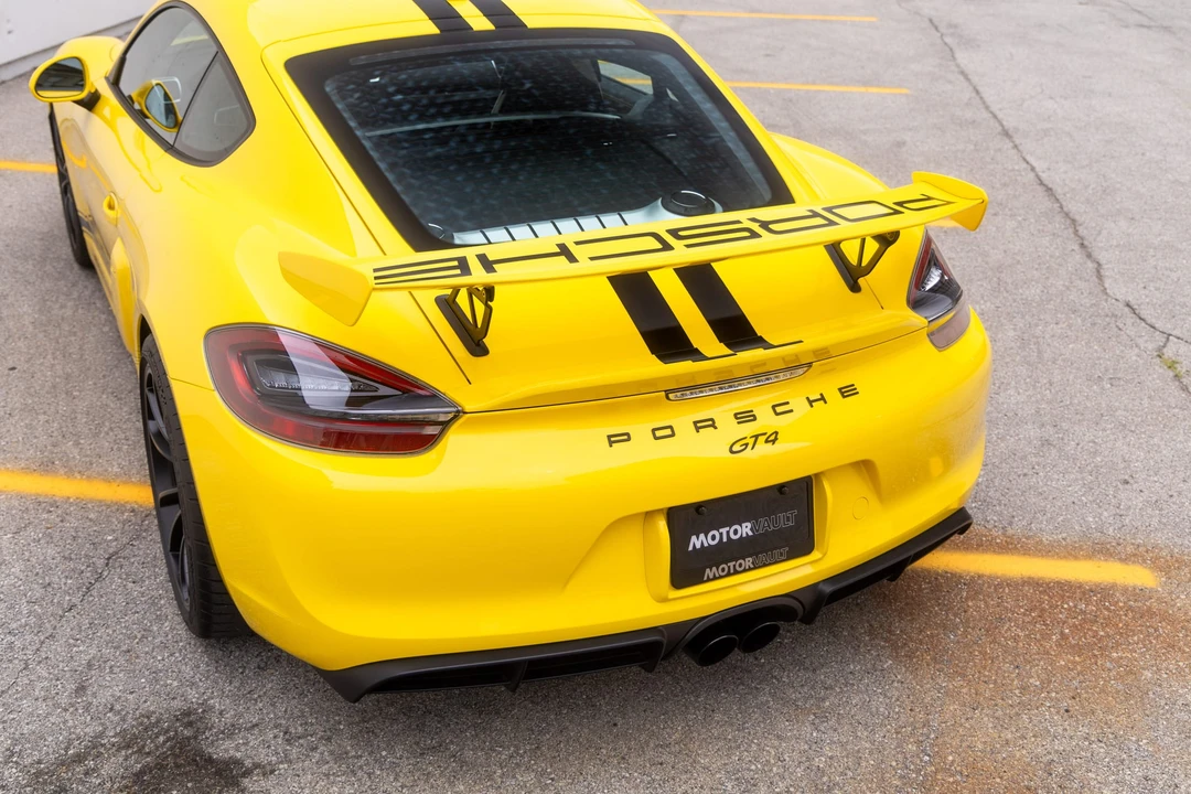 2016 Porsche 981 Cayman GT4 - Image 30 of 31