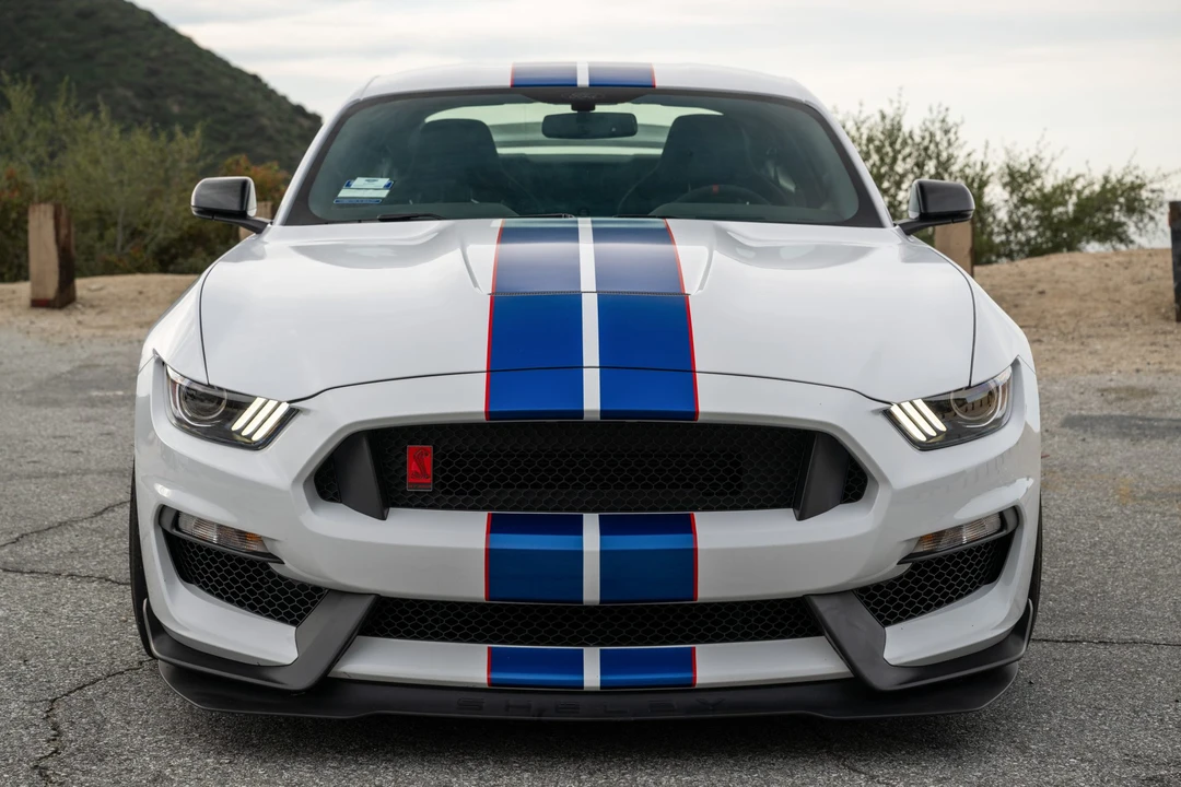 2017 Ford S550 Shelby Mustang GT350R - Image 2 of 31