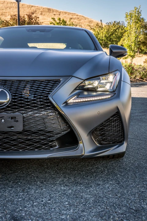 2019 Lexus RC F - Image 19 of 31