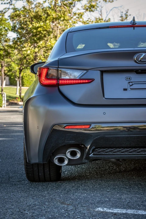 2019 Lexus RC F - Image 20 of 31
