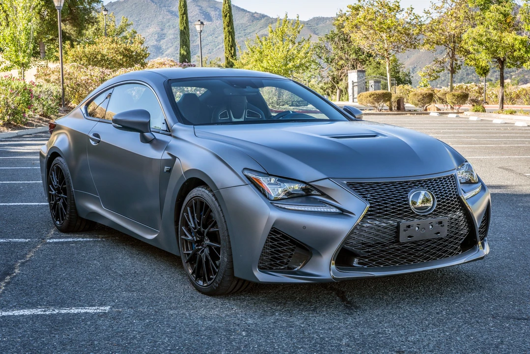2019 Lexus RC F - Image 4 of 31