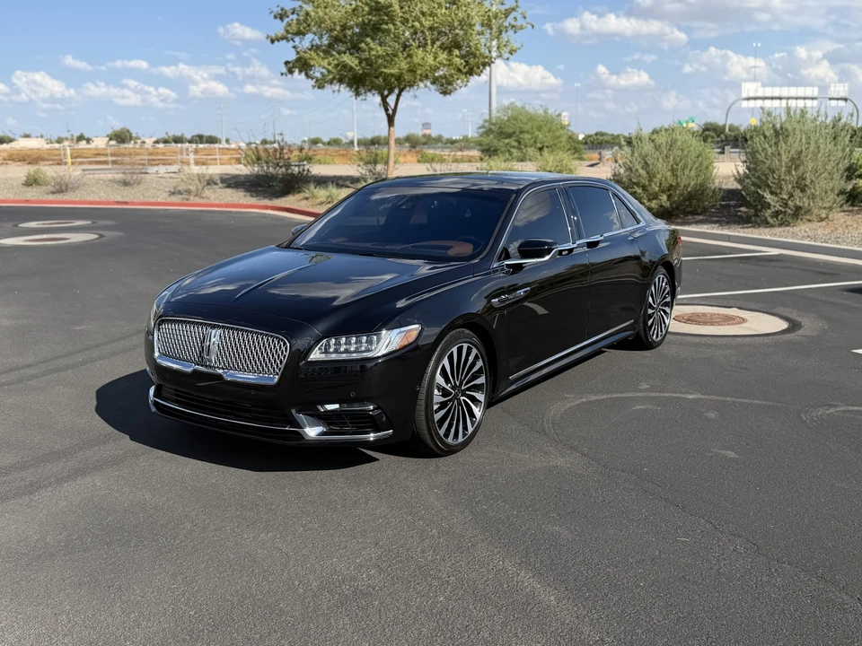 2019 Lincoln Continental 10th Gen - Image 2 of 31