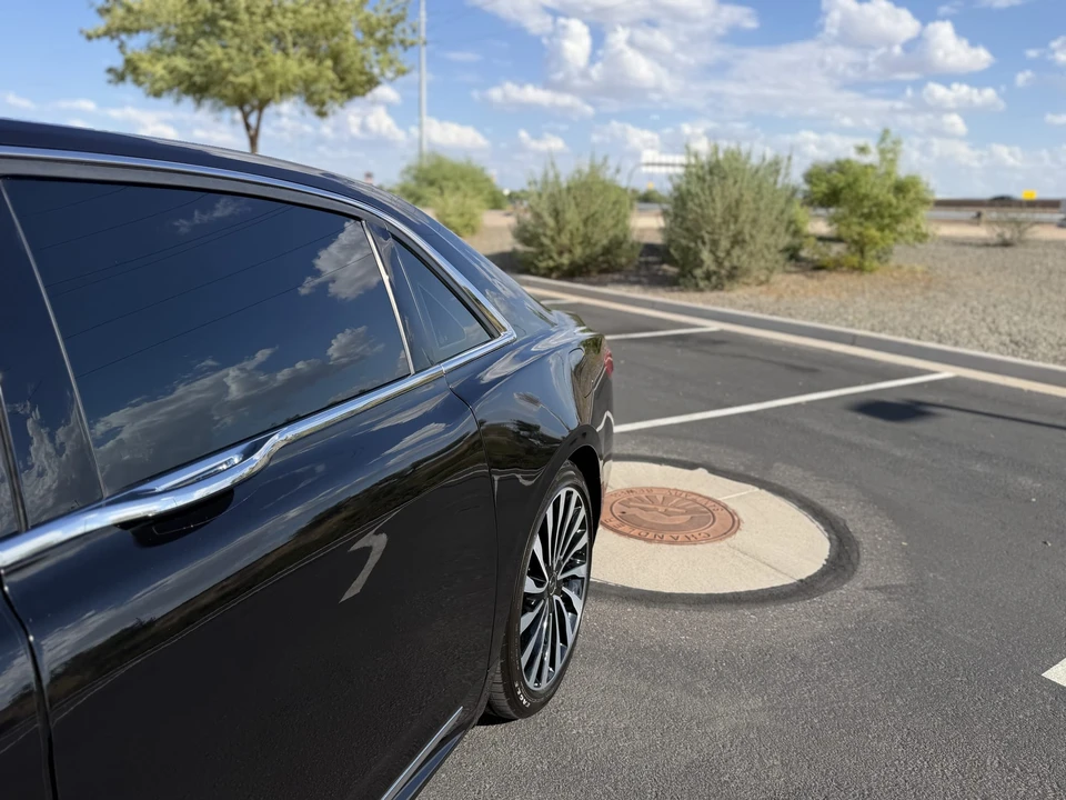 2019 Lincoln Continental 10th Gen - Image 28 of 31
