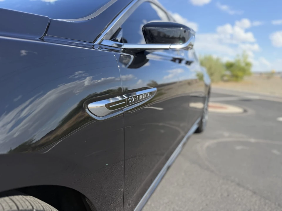 2019 Lincoln Continental 10th Gen - Image 26 of 31
