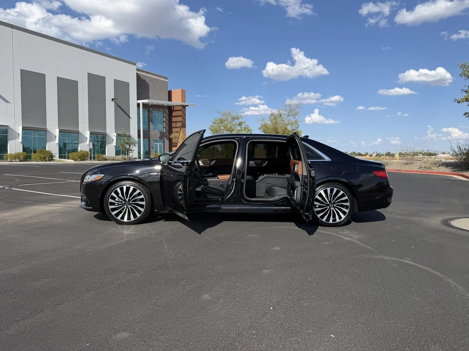 2019 Lincoln Continental 10th Gen - Image 20 of 31