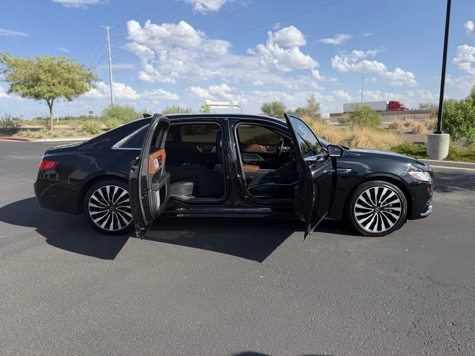2019 Lincoln Continental 10th Gen - Image 21 of 31