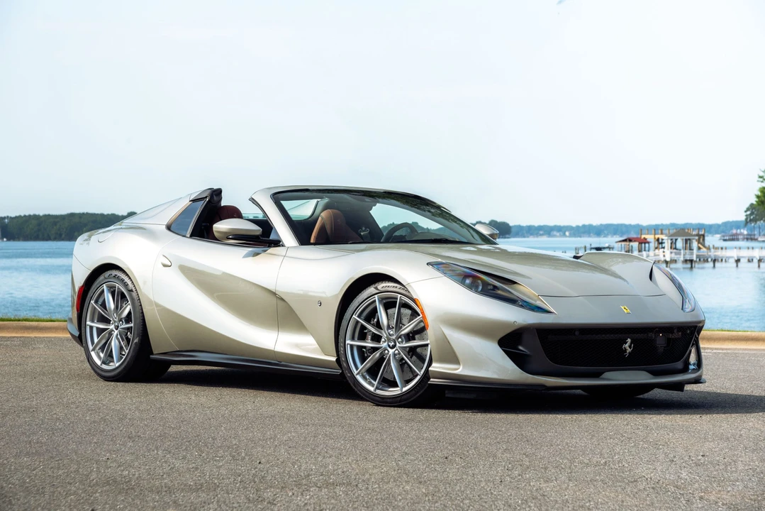 2021 Ferrari 812 GTS - Image 17 of 31