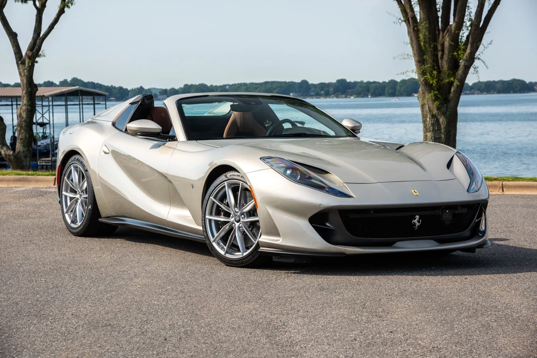 2021 Ferrari 812 GTS - Image 15 of 31