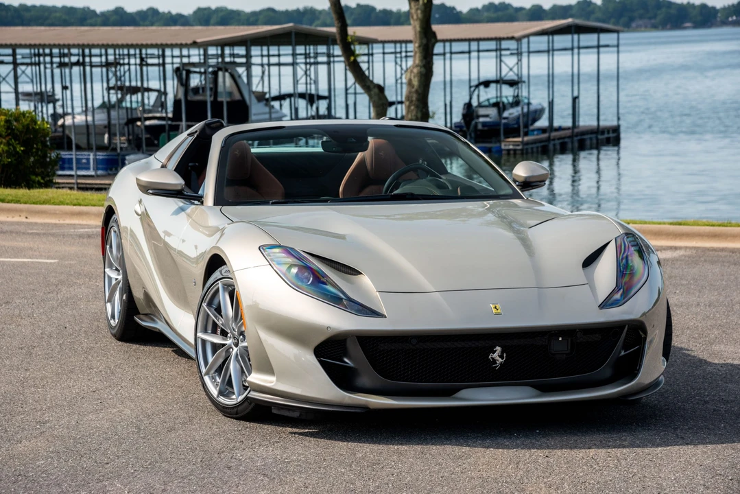 2021 Ferrari 812 GTS - Image 8 of 31