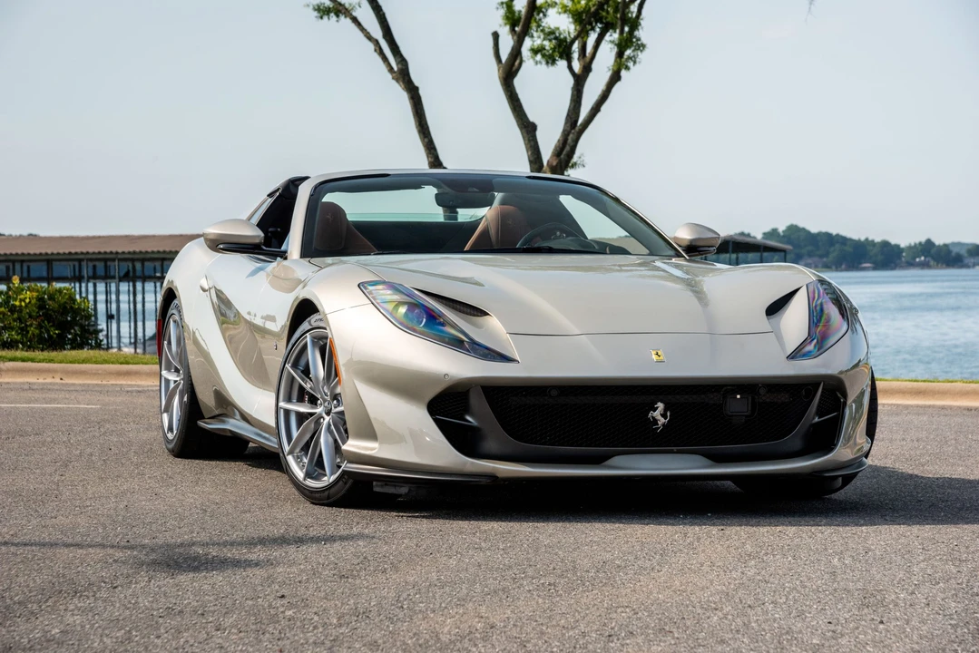 2021 Ferrari 812 GTS - Image 9 of 31