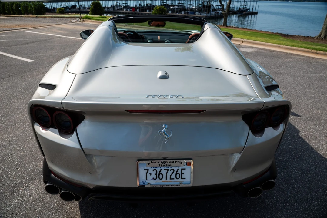 2021 Ferrari 812 GTS - Image 25 of 31