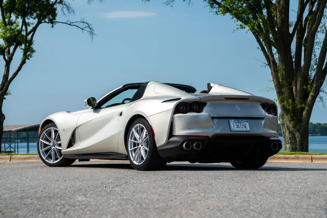 2021 Ferrari 812 GTS - Image 31 of 31