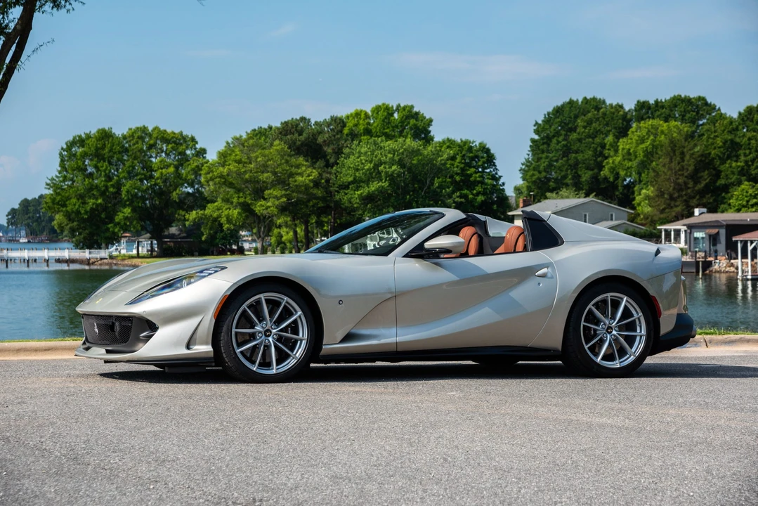 2021 Ferrari 812 GTS - Image 2 of 31