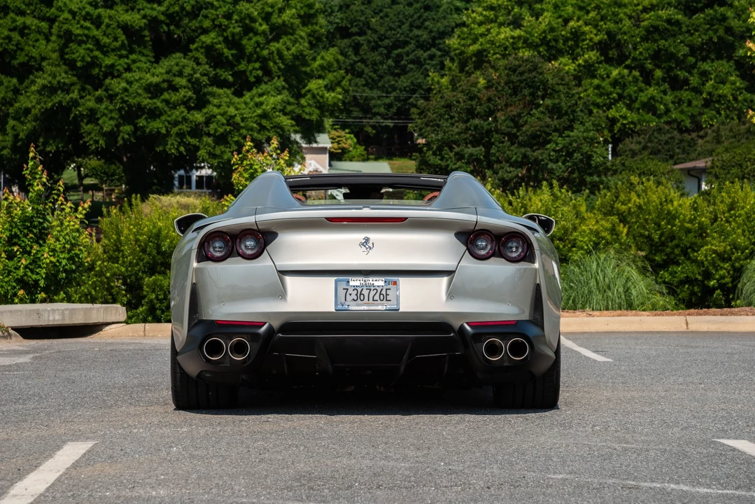 2021 Ferrari 812 GTS - Image 26 of 31