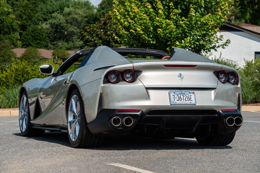 2021 Ferrari 812 GTS - Image 28 of 31