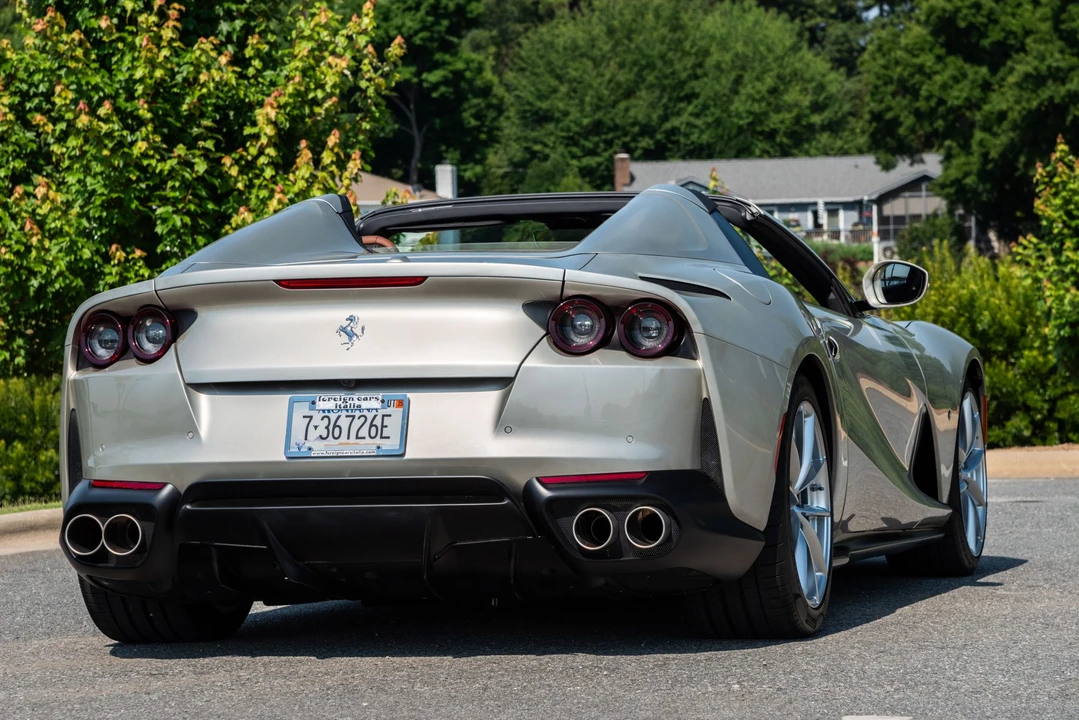 2021 Ferrari 812 GTS - Image 24 of 31