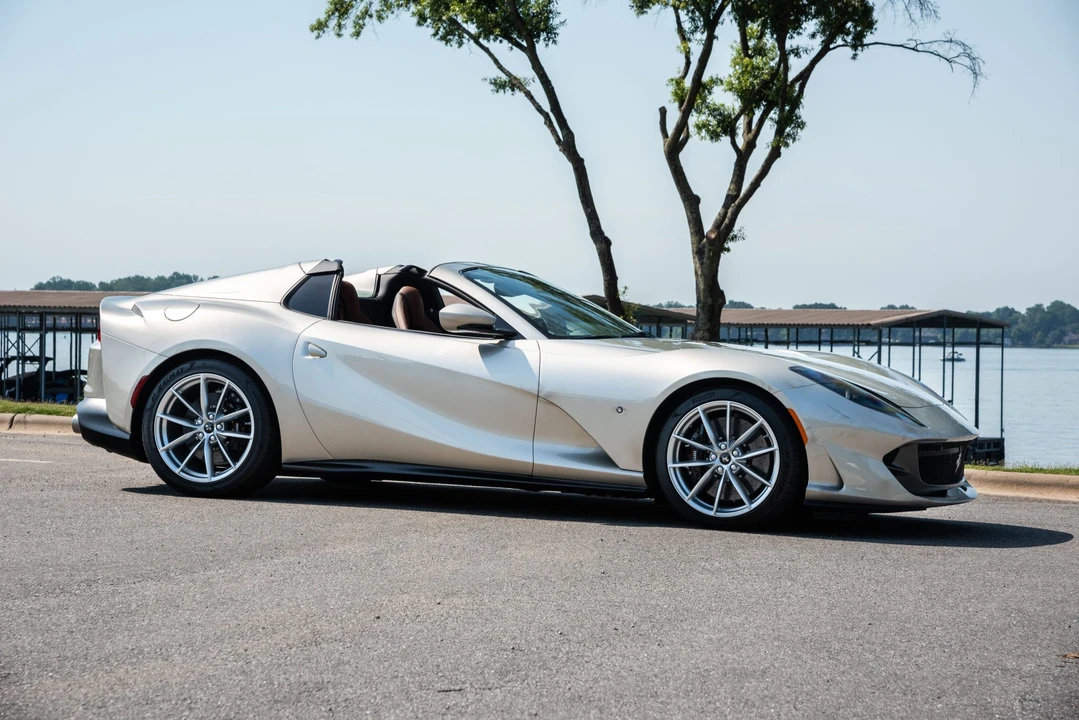 2021 Ferrari 812 GTS - Image 18 of 31