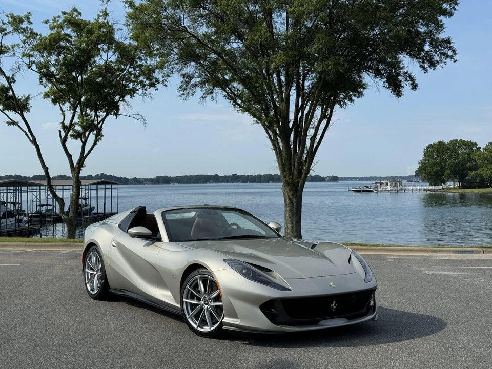 2021 Ferrari 812 GTS - Image 13 of 31