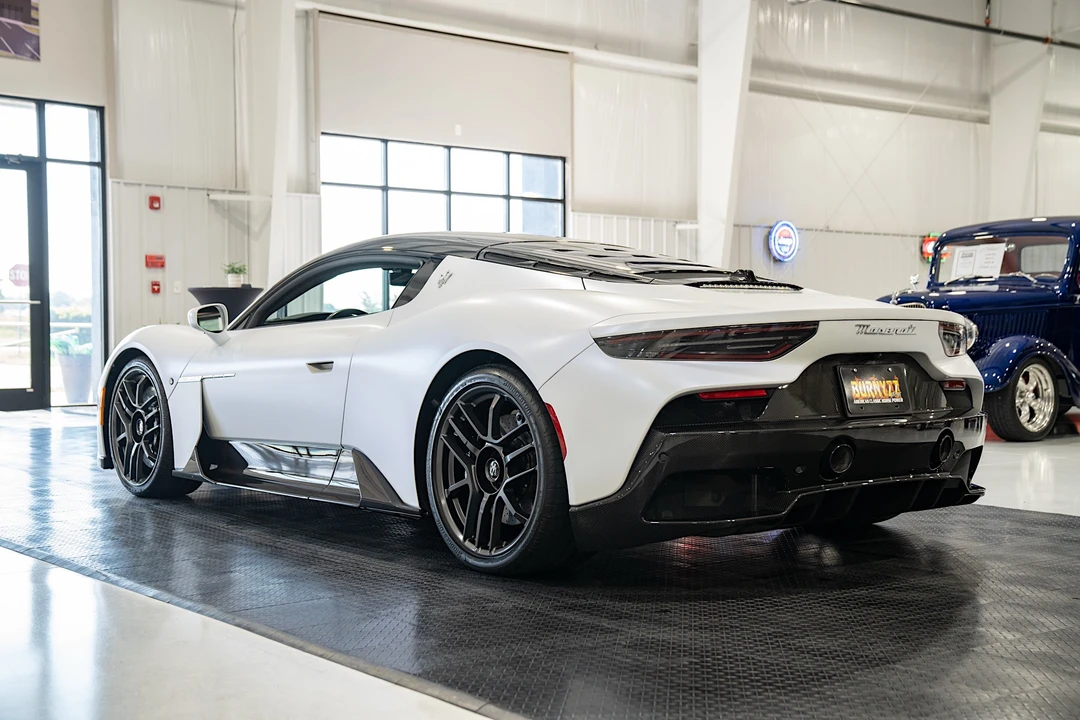 2022 Maserati MC20 - Image 7 of 31