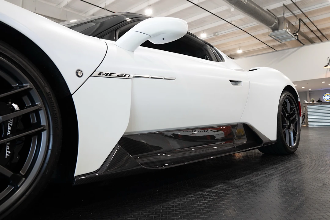 2022 Maserati MC20 - Image 30 of 31