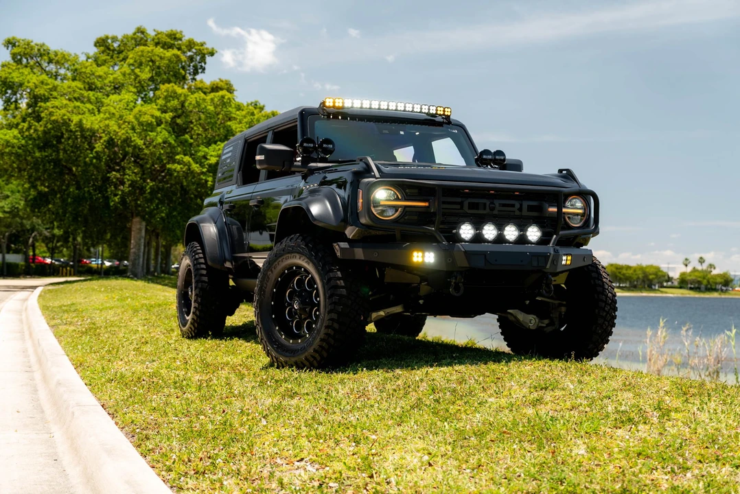 2023 Ford Bronco Raptor 6th Gen - Image 15 of 31