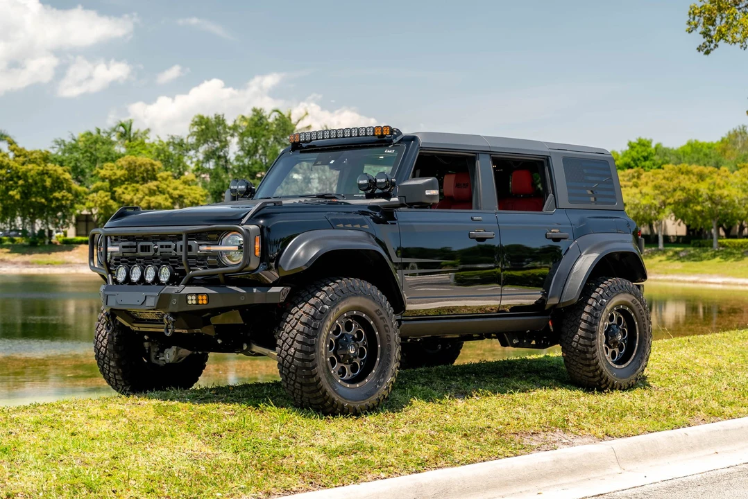 2023 Ford Bronco Raptor 6th Gen - Image 2 of 31