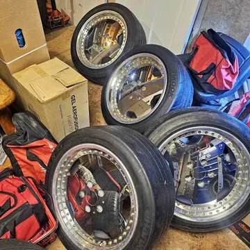Nissan 240SX/Silvia JDM Three-Piece Staggered Wheels