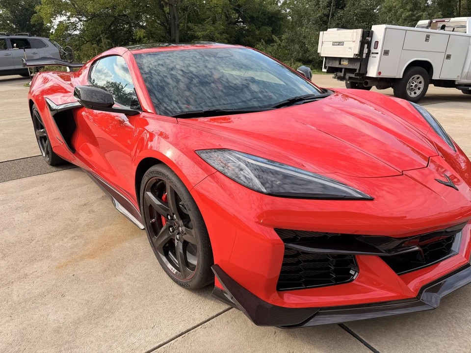 2024 Chevrolet Corvette C8 Z06 - Image 19 of 31