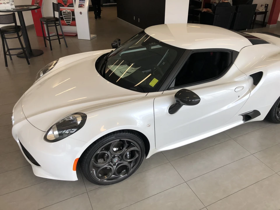 2017 Alfa Romeo 4C Coupe - Image 6 of 31